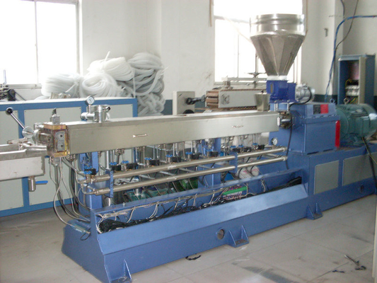 Parallel Twin Screw Extruder Machine Process Plastic Pipe / Sheet