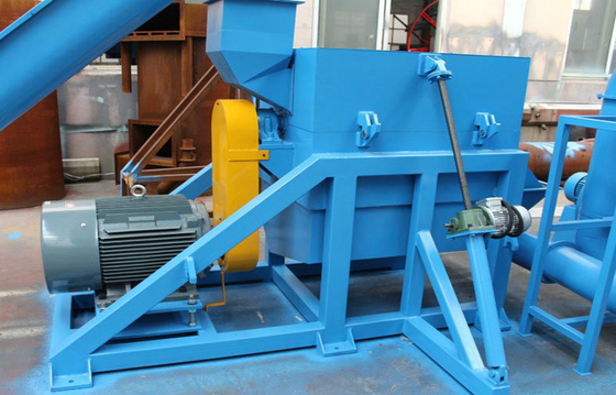Horizontal PP / PE Plastic Recycling Machine For Plastic Bottle Film Washing