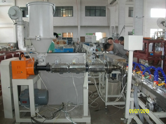 PVC / PE / ABS Plastic Extrusion Line , Plastic Coating Machine Mechanotronics