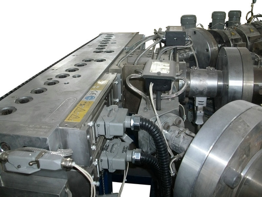 WPC Foamed Sheet Plastic Extrusion Line , 400Kg/h Two Conical Screw Extruders