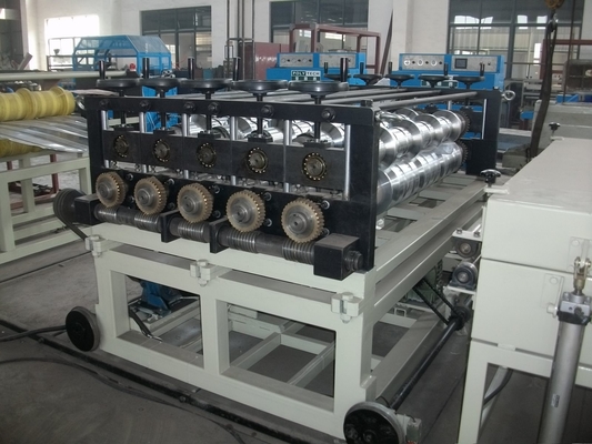 Two / Single Screw Plastic Roofing Tiles Extrusion Line , PC Roofing Sheet Making Machine